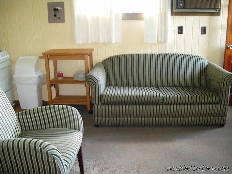 Red Carpet Inn On The Lake - Oneonta Exterior foto